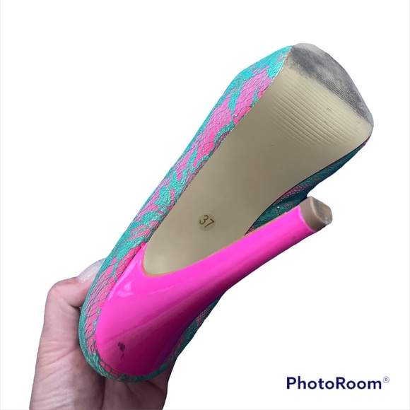 💌 Beautiful vintage girly Material Girl aqua and pink heels - Picture 4 of 7